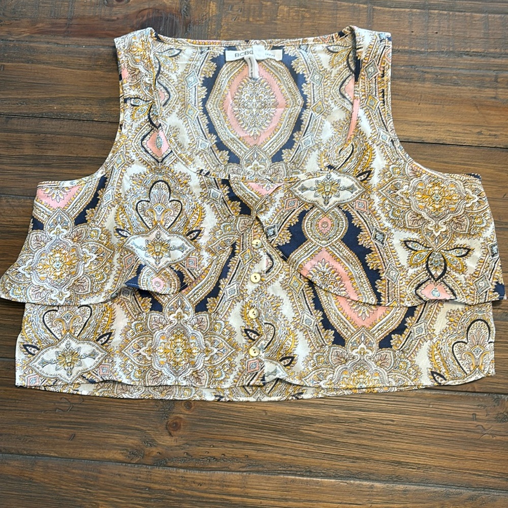 EUC BCBG Crop Top Sz XS